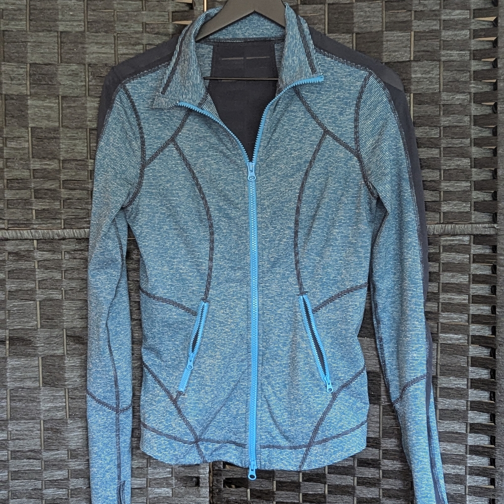 Zella Blue Athletic Jacket Contoured Seams Excel Used Cond Sz SMALL Gym Athletic